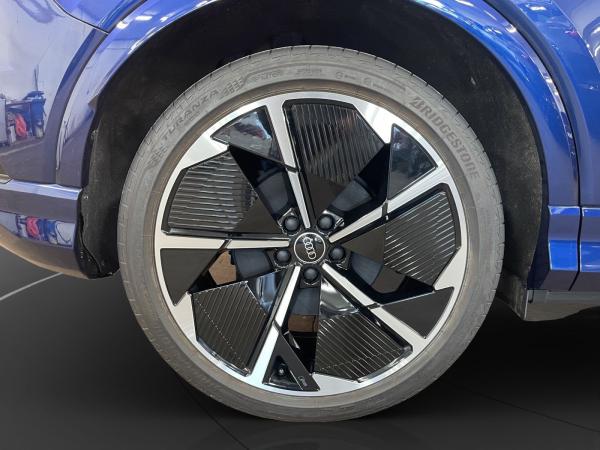 Audi Q4 e-tron Q4 Sportback e-tron 55 qu. S line AHK Matrix LM 21" Navi RFK
