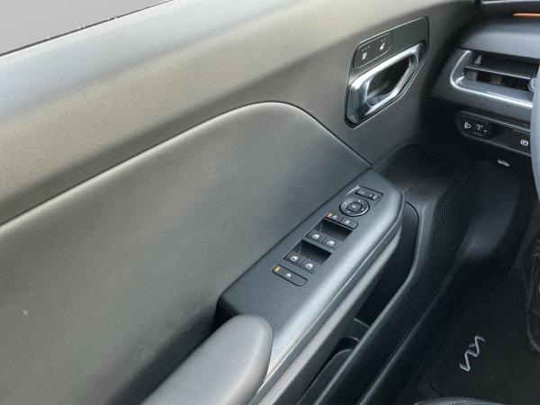 Kia K4 SPIRIT SITZHEIZUNG VORNE 360° KAMERA HARMAN KARDON PREMIUM SOUNDSYSTEM KLIMAAUTOMATIK LED ELEKTRISCH