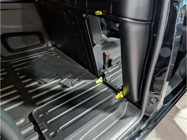 Peugeot Partner Elektro M 100kW StandHZG Digitales Cockpit LED