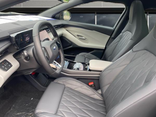 Ford Capri Lagerneuwagen im Sonderleasing GEWERBE