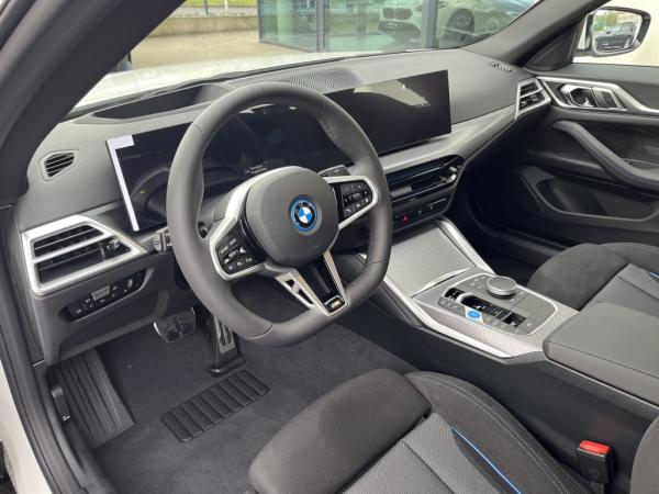 BMW i4 eDrive40 M Sport || 360° Head-Up ACC