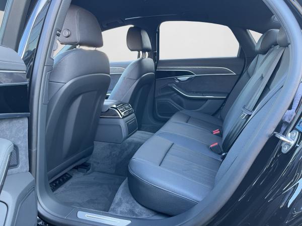 Audi A8 TFSIe quattro Lederpaket, Servoschließung, Chrompaket, Lenkradheizung, Akustikverglasung