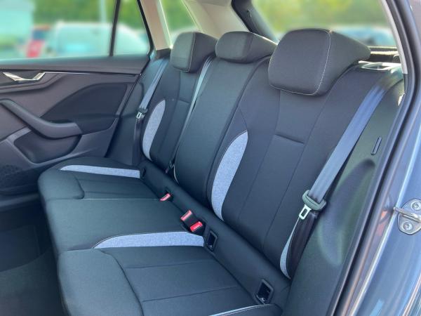 Skoda Kamiq Tour 1,0 TSI 85 kW 6-Gang-Schaltgetriebe