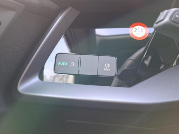 Audi A3 Sportback 30 TFSI PS S tronic Soundsystem, Navi, Kamera