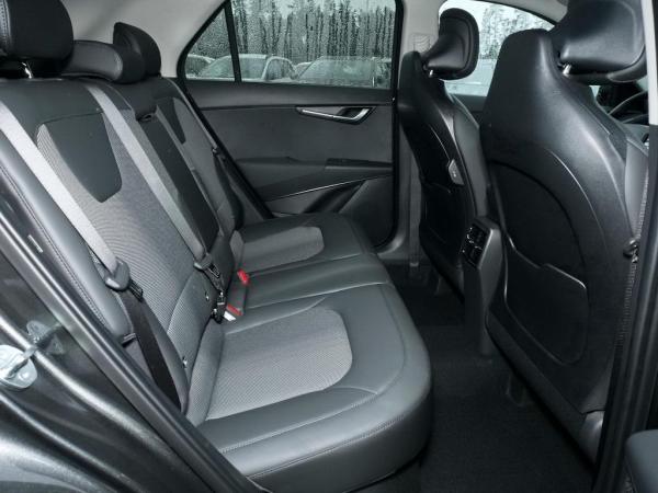 Kia Niro 1.6 HEV DCT VISION KOMFORT STYLE