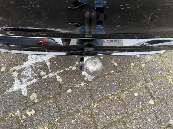 Volvo V60 B4 Plus Dark Pano AHK Sitzbelüft. FahrerAss H&K Sound