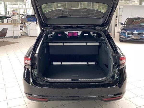 Skoda Superb Combi Sportline 2,0 TDI 7-Gang-DSG 4x4 sofort verfügbar