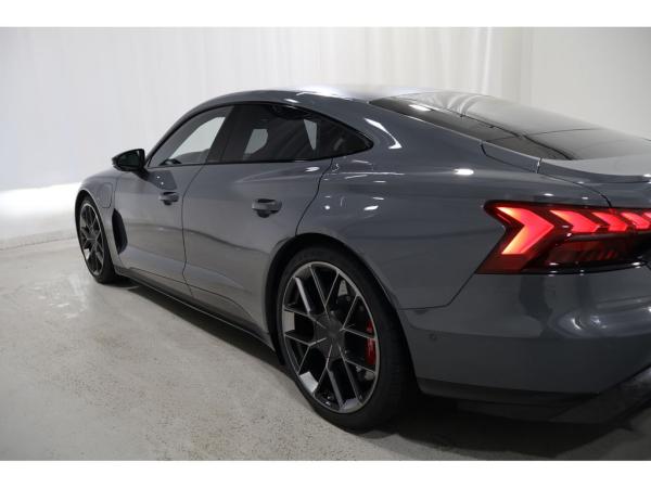 Audi RS e-tron GT performance quattro*UPE209*Keramik*Laser*Carbon*Aktivfahr Audi RS e-tron GT performance quattro*UPE209*Keramik*Laser*Carbon*Aktivfahr