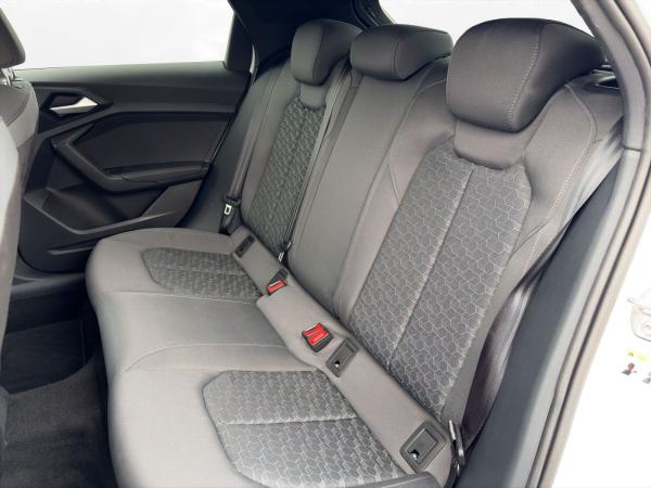 Audi A1 Sportback 30 TFSI S-LINE 8-FACH BEREIFT