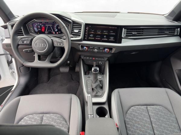 Audi A1 Sportback 30 TFSI S-LINE 8-FACH BEREIFT