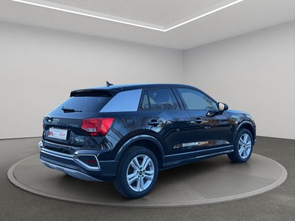 Audi Q2 35 TDI S tronic advanced NAVI+LED