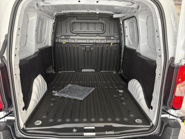 Peugeot Partner M PRO SKILL Diesel 130 Automatik