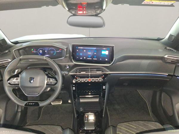 Peugeot 2008 1.2 145 GT ACC+Alcantara+LED+Navi+SHZ+Kam.