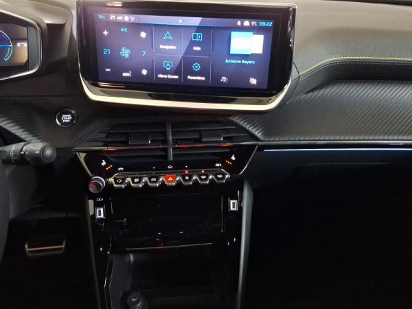 Peugeot 2008 1.2 145 GT ACC+Alcantara+LED+Navi+SHZ+Kam.