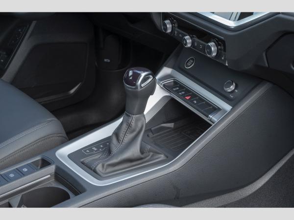 Audi Q3 35 TFSI S-tronic advanced AHK/Kamera/Navi plus/LED/Smartphone Inter