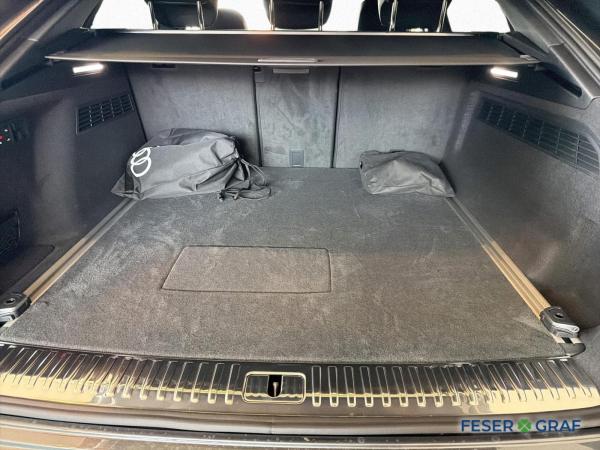 Audi Q8 TFSI e S line*AHK*HEAD-UP*MEMORY*ACC*KAMERA