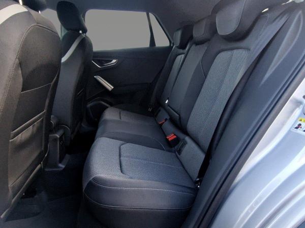 Audi Q2 advanced Black 30 TFSI LED NAVI R-KAM 5J.GAR.