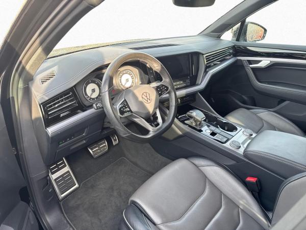 Volkswagen Touareg R-Line 3.0 TDI 8-Gang 4MOTION