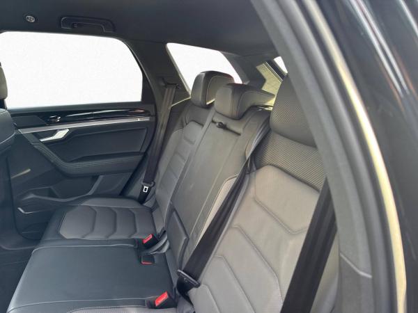 Volkswagen Touareg R-Line 3.0 TDI 8-Gang 4MOTION