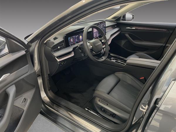 Skoda Superb Combi L&K 2.0 TSI 4x4 AHK PANO NAVI