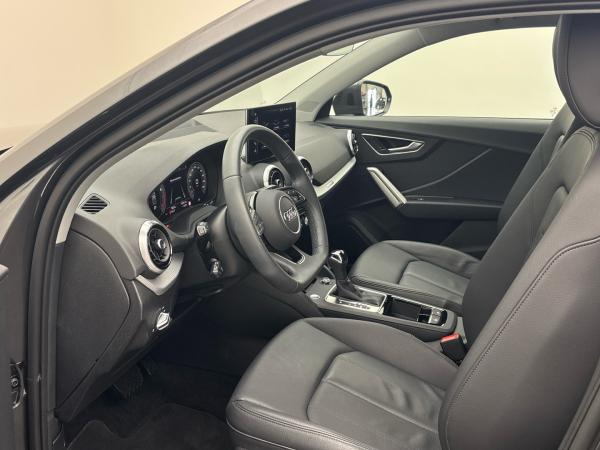 Audi Q2 35 TFSI S line S tronic LED Leder SONOS AHK