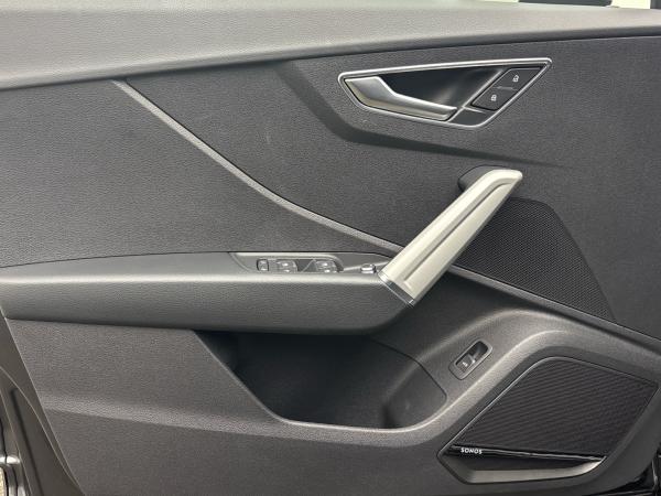 Audi Q2 35 TFSI S line S tronic LED Leder SONOS AHK