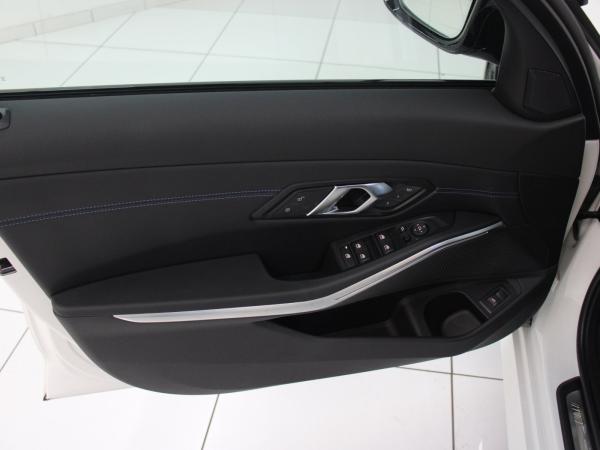 BMW M340 d xDrive Limousine HiFi DAB LED RFK Shz PDC