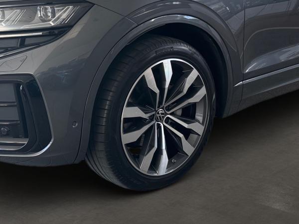 Volkswagen Touareg R-Line 3.0TDI +LUFT+WANK+AHK+