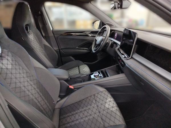 Volkswagen Tayron 2.0 TDI DSG R-LINE AHK Navi Harman Kardon