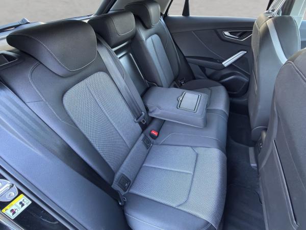 Audi Q2 35 TDI S tronic advanced NAVI+LED