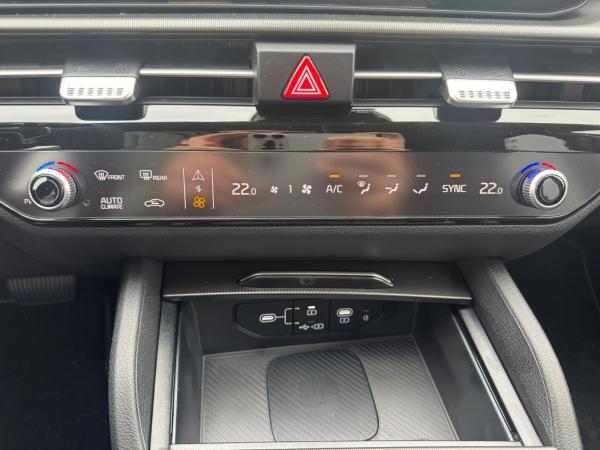 Kia Sportage 1.6 CRDi Spirit DCT SP DWD