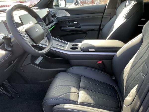 XPENG G9 RWD Long Range*MJ25*21 Zoll*Premium Paket Schwarz *AHK* kurzfristig verfügbar*