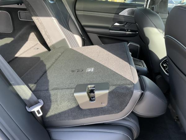 XPENG G9 RWD Long Range*MJ25*21 Zoll*Premium Paket Schwarz *AHK* kurzfristig verfügbar*