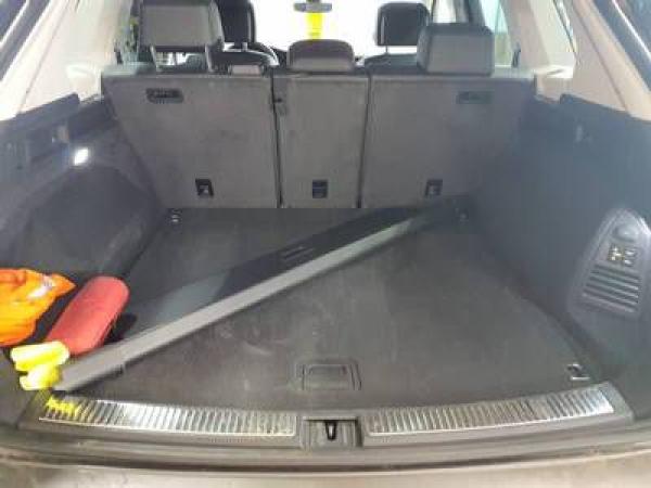 Volkswagen Touareg Elegance 4Motion 3.0 TDI 170kW - HD-Matrix AHK IQ Drive SHZ DAB+ Navi Rear View Park Assist LM