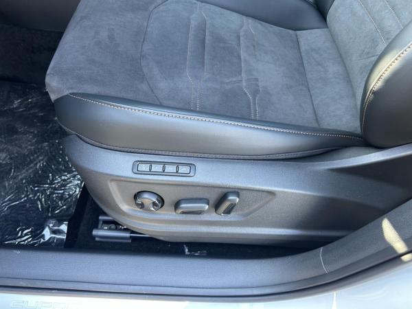 Cupra Ateca 1.5 TSI AHK/ Navi/ Top View Kamera Klima