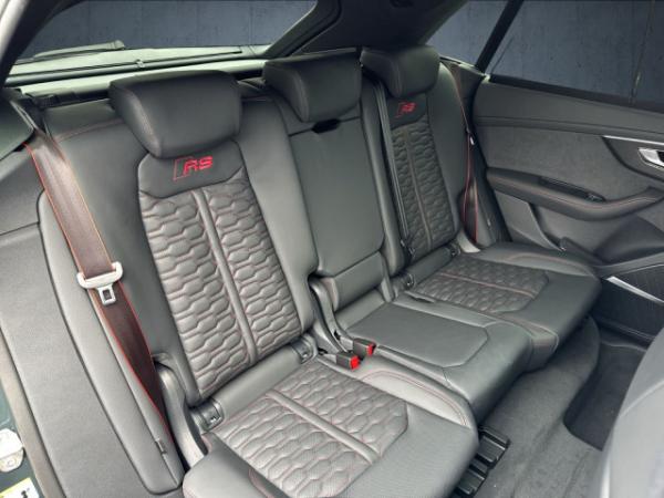 Audi RS Q8 performance TFSI quattro ⇒ exclusive Lack ⇒ 305 km/h max ⇒ HUD ⇒ Standheizung Audi RS Q8 performance TFSI quattro ⇒ exclusive Lack ⇒ 305 km/h max ⇒ HUD ⇒ Standheizung