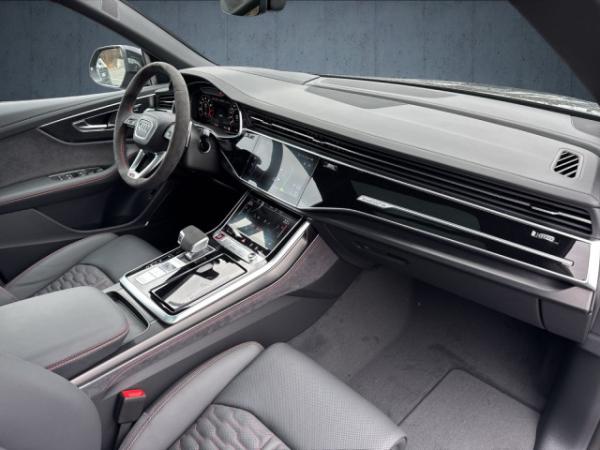 Audi RS Q8 performance TFSI quattro ⇒ exclusive Lack ⇒ 305 km/h max ⇒ HUD ⇒ Standheizung Audi RS Q8 performance TFSI quattro ⇒ exclusive Lack ⇒ 305 km/h max ⇒ HUD ⇒ Standheizung