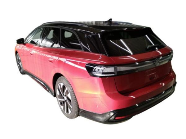 Volkswagen ID.7 Tourer Pro +CCS+WÄRMEPUMPE+AHK+360°+MASSAGE+