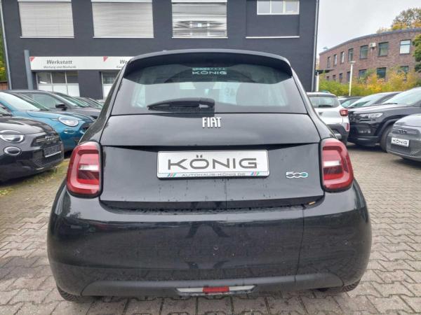 Fiat 500e Icon MY22 42kWh KLIMA PDC CARPLAY