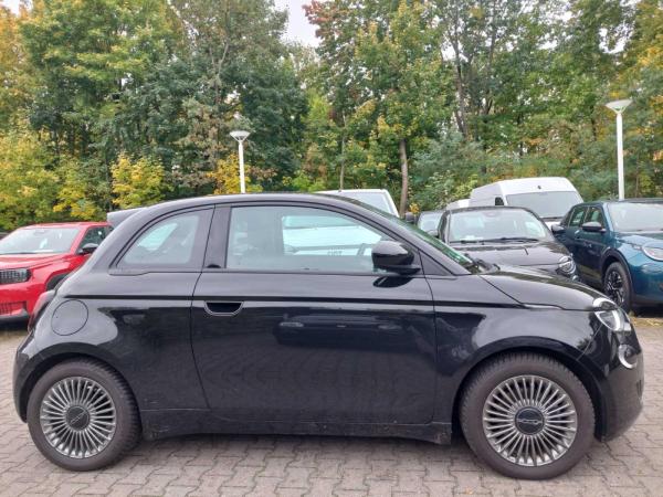 Fiat 500e Icon MY22 42kWh KLIMA PDC CARPLAY