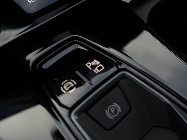 Audi A6 e-tron Sportback quattro S line busines