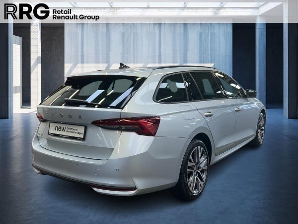 Skoda Octavia COMBI 2.0 TDI SELEKTION DSG AHK PANORAMA