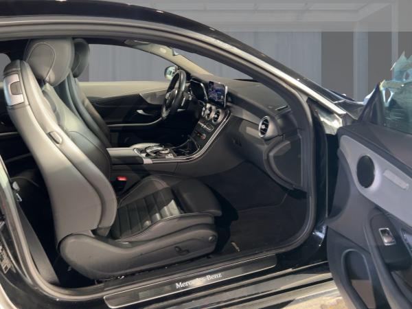 Mercedes-Benz C 220 d AMG Line LED Kamera Panorama Sitzheizung