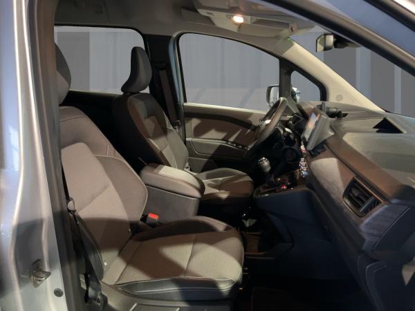 Renault Grand Kangoo TECHNO TCe 130 7 Sitze