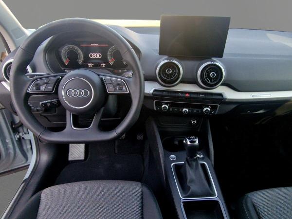 Audi Q2 35 TFSI advanced AHK RKAM MATRIX STANDHZG NAV