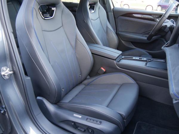 Volkswagen Passat R-Line 1.5 eHybrid DSG Navi AHK Kamera Matrix