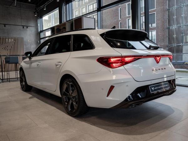 Cupra Leon Sportstourer 1.5 eTSI 110 kW 150 PS 7-Gang DSG