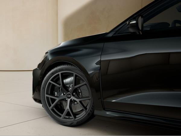 Audi RS3 Sportback *MATRIX/PANO/RS AGA/SONOS/V-MAX 280*