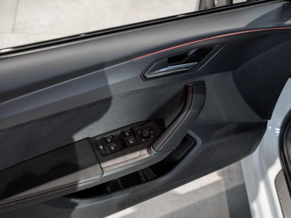 Cupra Leon Sportstourer 1.5 eTSI 110 kW 150 PS 7-Gang DSG