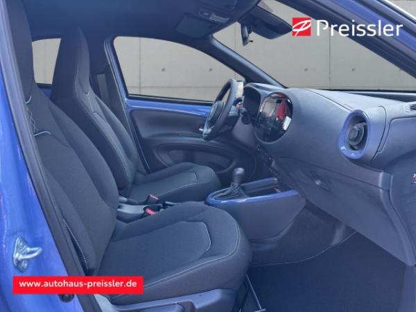 Toyota Aygo X Teamplayer 1,5 l Hybrid LED Apple CarPlay Android Auto Musikstreaming DAB Ambientebeleuchtung